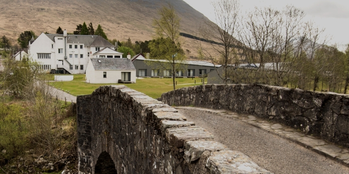 Bridge-of-Orchy-Hotel.jpg